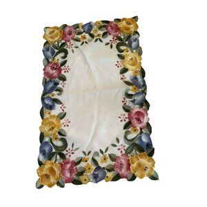 Vintage Rectangular Floral Embellished 3-D Doily